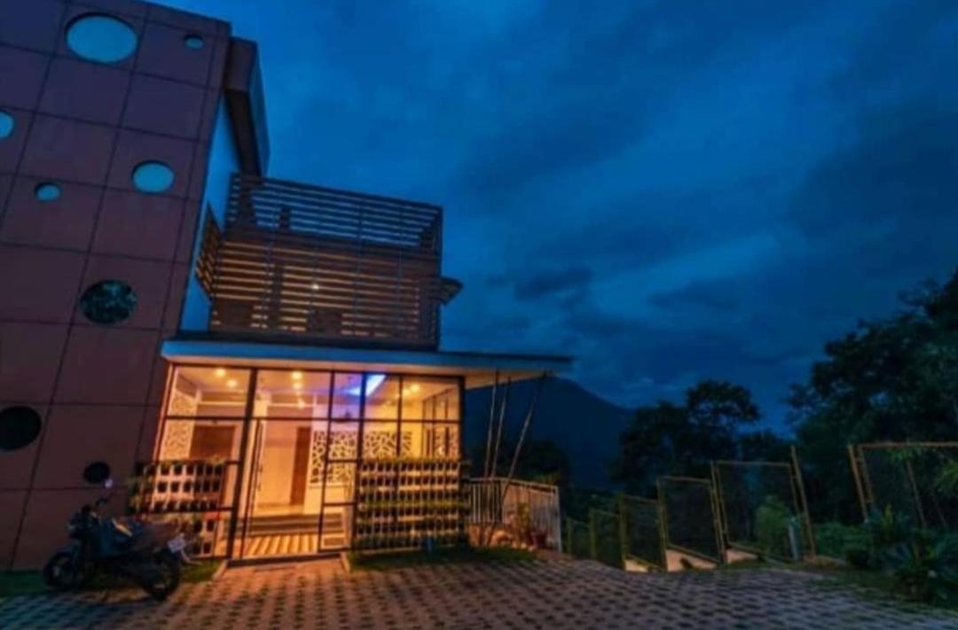 蒙纳 棕榈树叶旅馆酒店 外观 照片