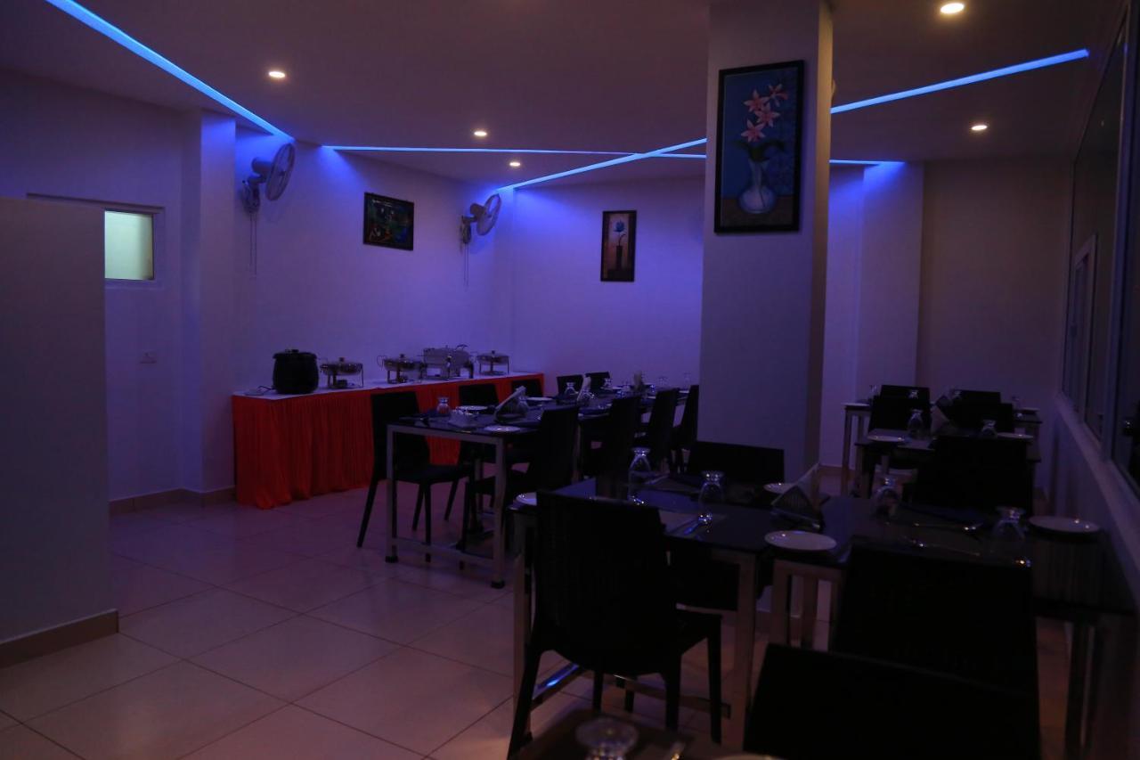 蒙纳 棕榈树叶旅馆酒店 外观 照片